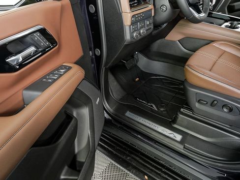 New 2026 Chevrolet Tahoe High Country w/ Sun And Tow Package image 8