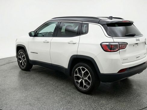 Used 2025 Jeep Compass Limited AWD/4WD image 6