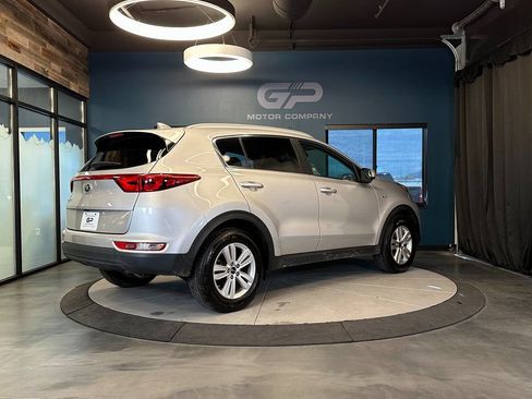 Used 2019 Kia Sportage LX w/ LX Popular Package AWD/4WD image 3