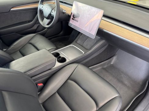 Used 2022 Tesla Model 3 Long Range AWD/4WD image 14