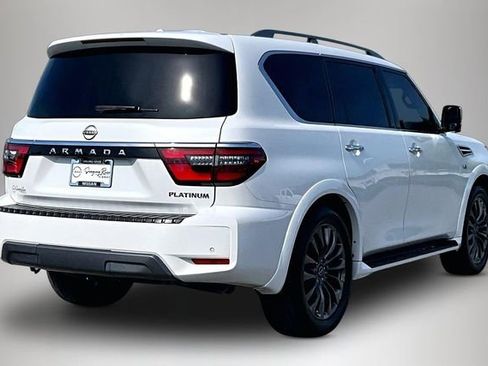 Used 2022 Nissan Armada Platinum AWD/4WD image 5