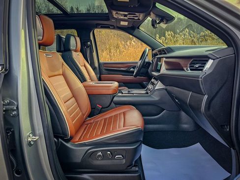 Certified 2023 GMC Yukon Denali Ultimate image 47