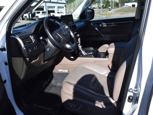 Used 2022 Lexus GX 460 Luxury image 12