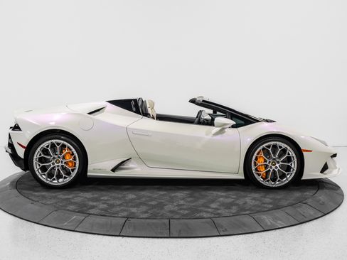 Used 2024 Lamborghini Huracan EVO AWD/4WD image 10