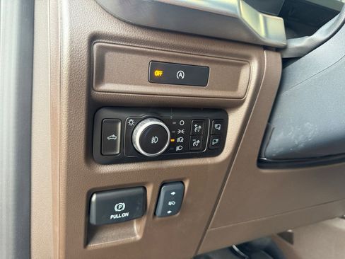 Used 2025 Ford F150 King Ranch w/ FX4 Off-Road Package image 27