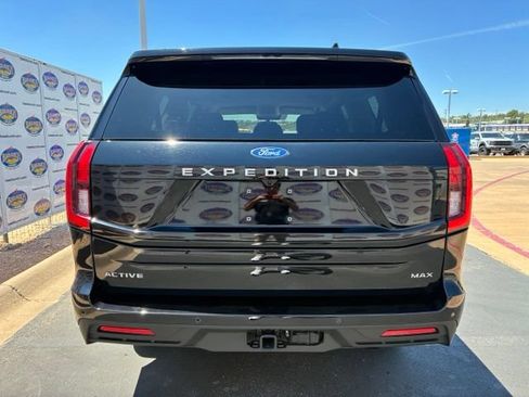 Certified 2025 Ford Expedition Max Active AWD/4WD image 5