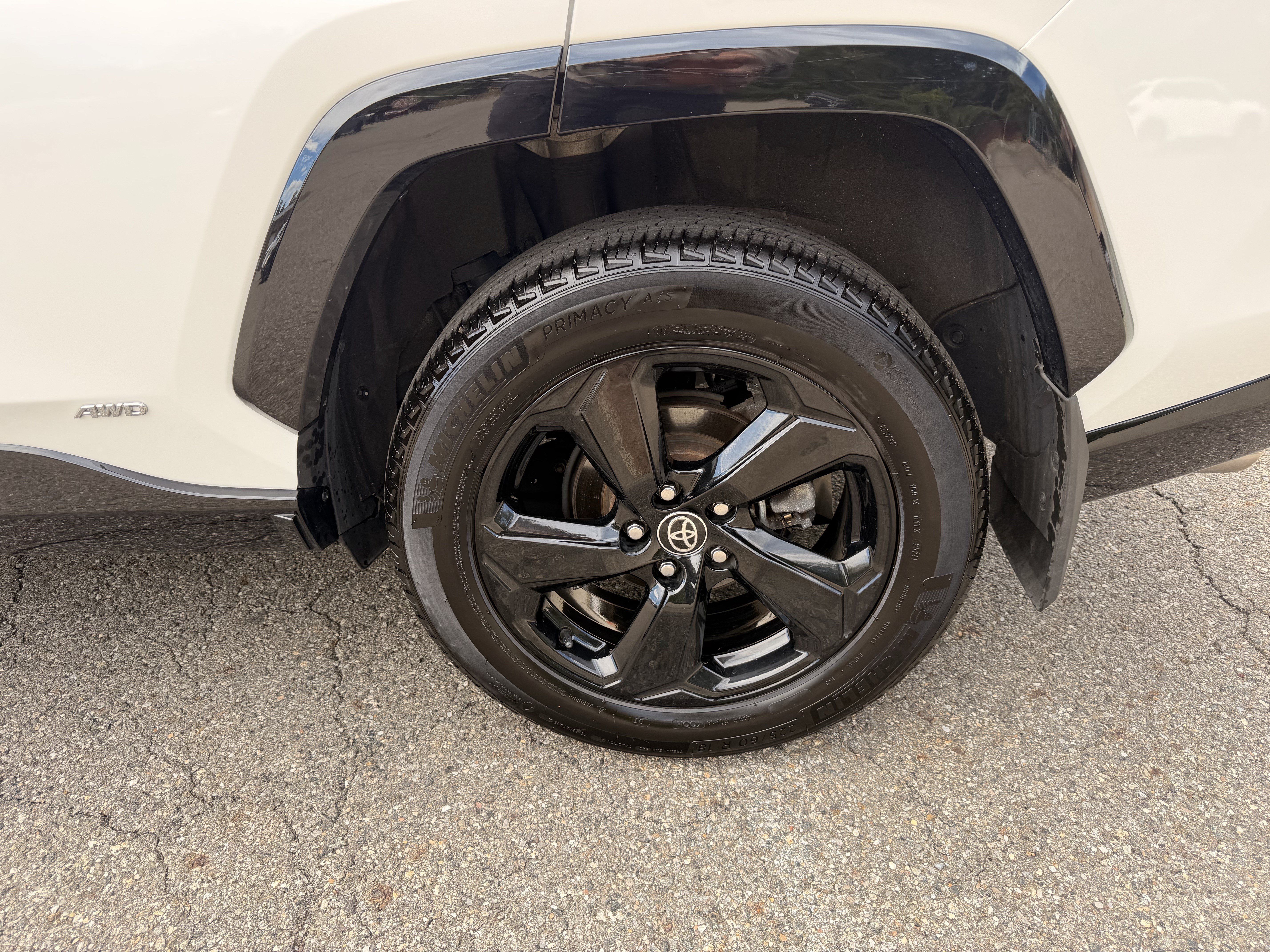Used 2021 Toyota RAV4 XSE AWD/4WD image 9