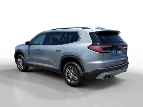 Used 2025 GMC Acadia Elevation FWD image 3