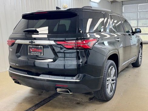 Used 2023 Chevrolet Traverse High Country AWD/4WD image 6
