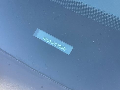 Used 2025 Kia Soul LX w/ LX Technology Package image 29