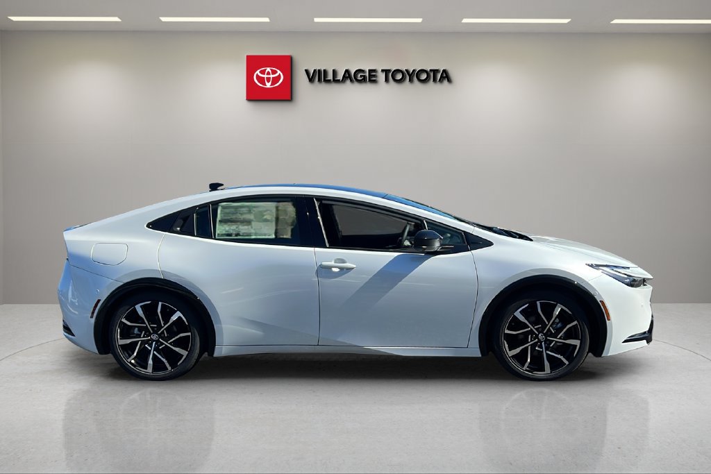 New 2027 Toyota Prius Plug-In Hybrid w/ Limited Premium Package FWD image 6