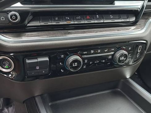 Used 2025 Chevrolet Silverado 2500 LTZ w/ LTZ Plus Package AWD/4WD image 31
