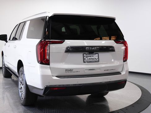 Used 2024 GMC Yukon XL Denali Ultimate AWD/4WD image 5