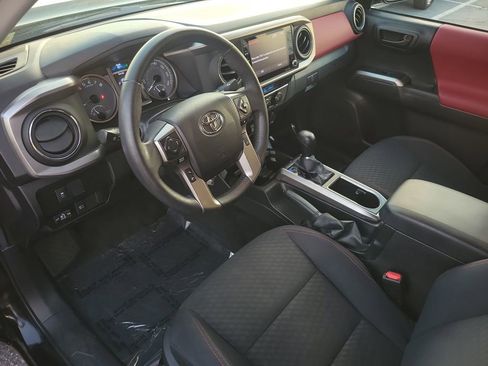 Used 2022 Toyota Tacoma SR5 image 22