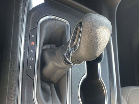 Used 2022 Chevrolet Traverse LS w/ Midnight/Sport Edition image 21