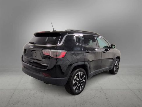 Certified 2022 Jeep Compass Limited image 8