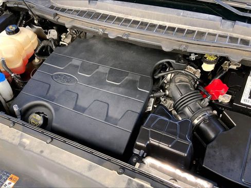 Used 2018 Ford Edge Titanium w/ Equipment Group 301A image 27