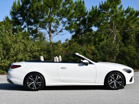 Used 2025 Mercedes-Benz CLE 300 4MATIC Cabriolet image 43