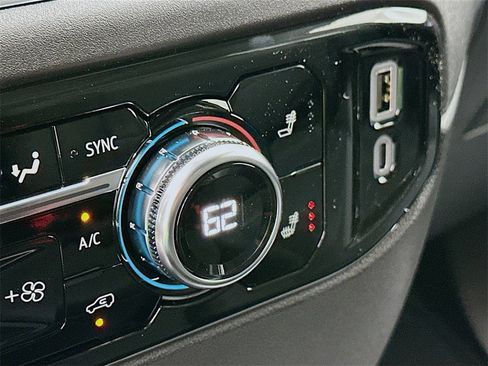 New 2026 GMC Sierra 1500 SLT image 21