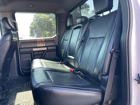 Used 2018 Ford F150 Lariat image 7