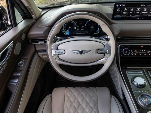 Used 2024 Genesis GV80 3.5T w/ Prestige Package image 19