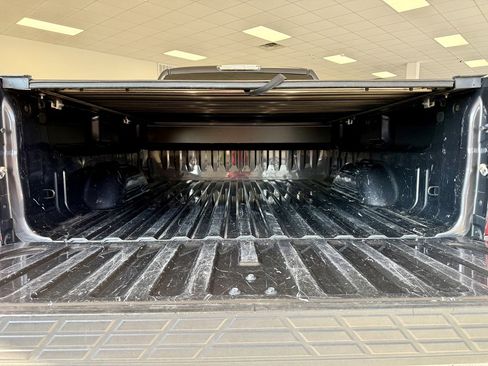 Used 2011 GMC Sierra 1500 SLE w/ Power Tech Package image 9