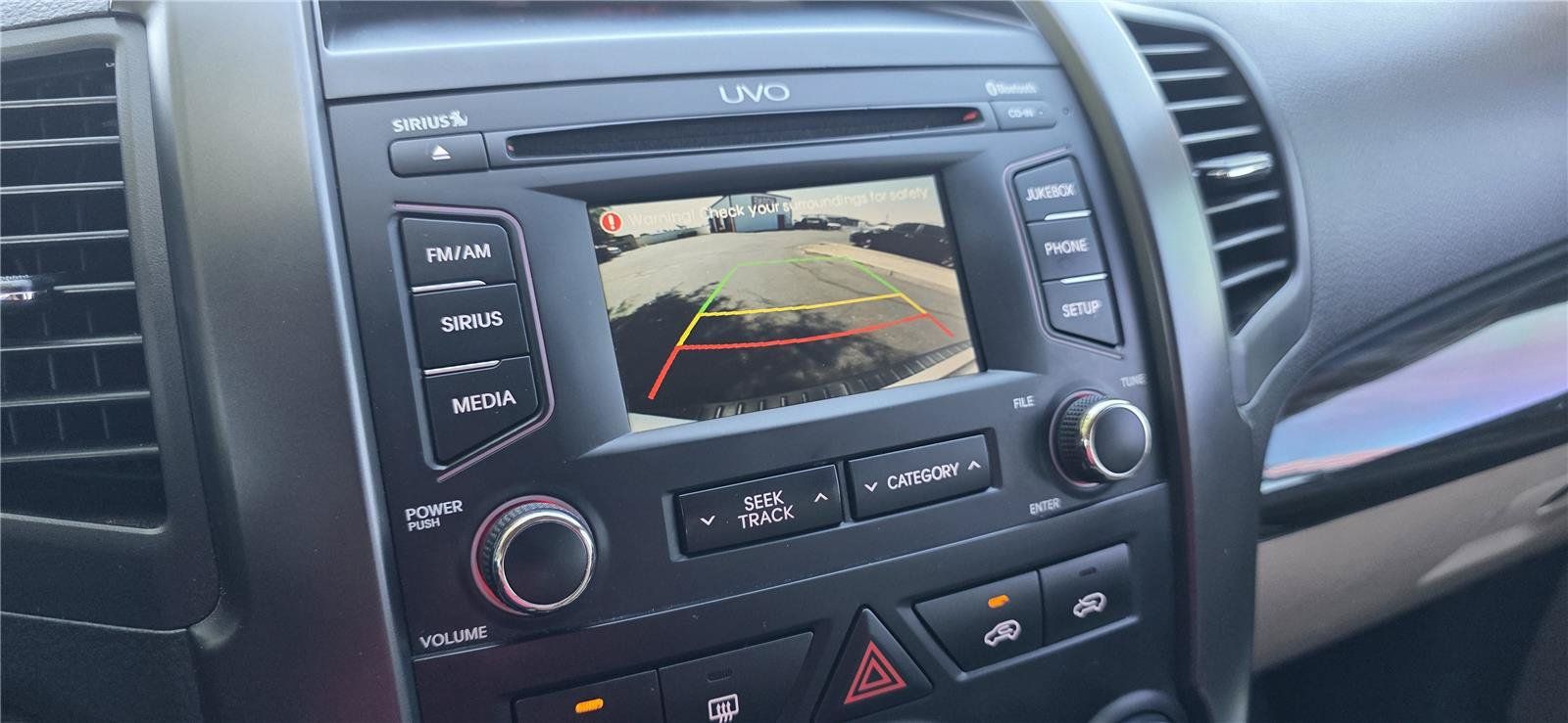 Used 2013 Kia Sorento LX w/ Convenience Pkg FWD image 19