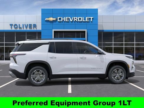 New 2026 Chevrolet Traverse LT w/ Driver Confidence Package FWD image 6