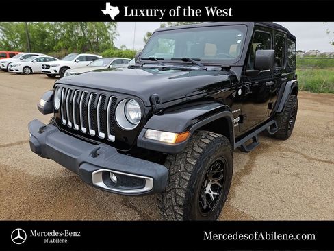 Used 2018 Jeep Wrangler Unlimited Sahara AWD/4WD image 1