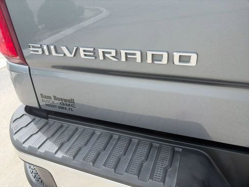 Used 2021 Chevrolet Silverado 1500 LTZ w/ LTZ Premium Package AWD/4WD image 38