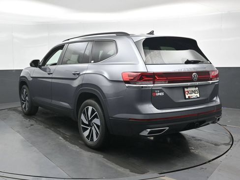 Used 2024 Volkswagen Atlas SE FWD image 10