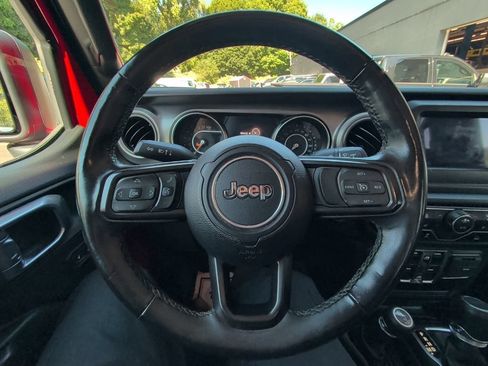 Used 2022 Jeep Gladiator Sport AWD/4WD image 19