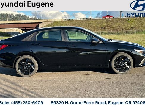 New 2026 Hyundai Elantra Sport image 3