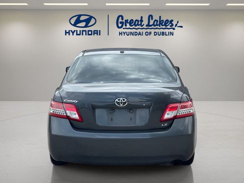 Used 2010 Toyota Camry LE FWD image 4