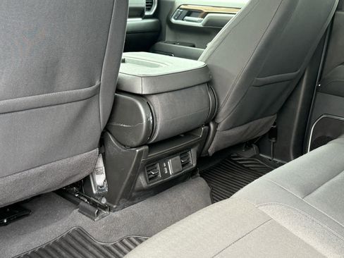 Used 2025 Chevrolet Silverado 1500 LT AWD/4WD image 24