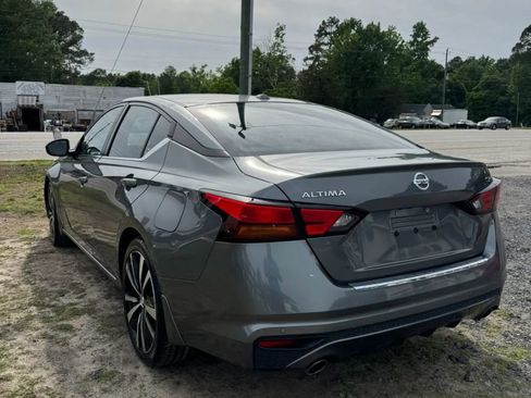 Used 2021 Nissan Altima 2.5 SR w/ SR Premium Package FWD image 7