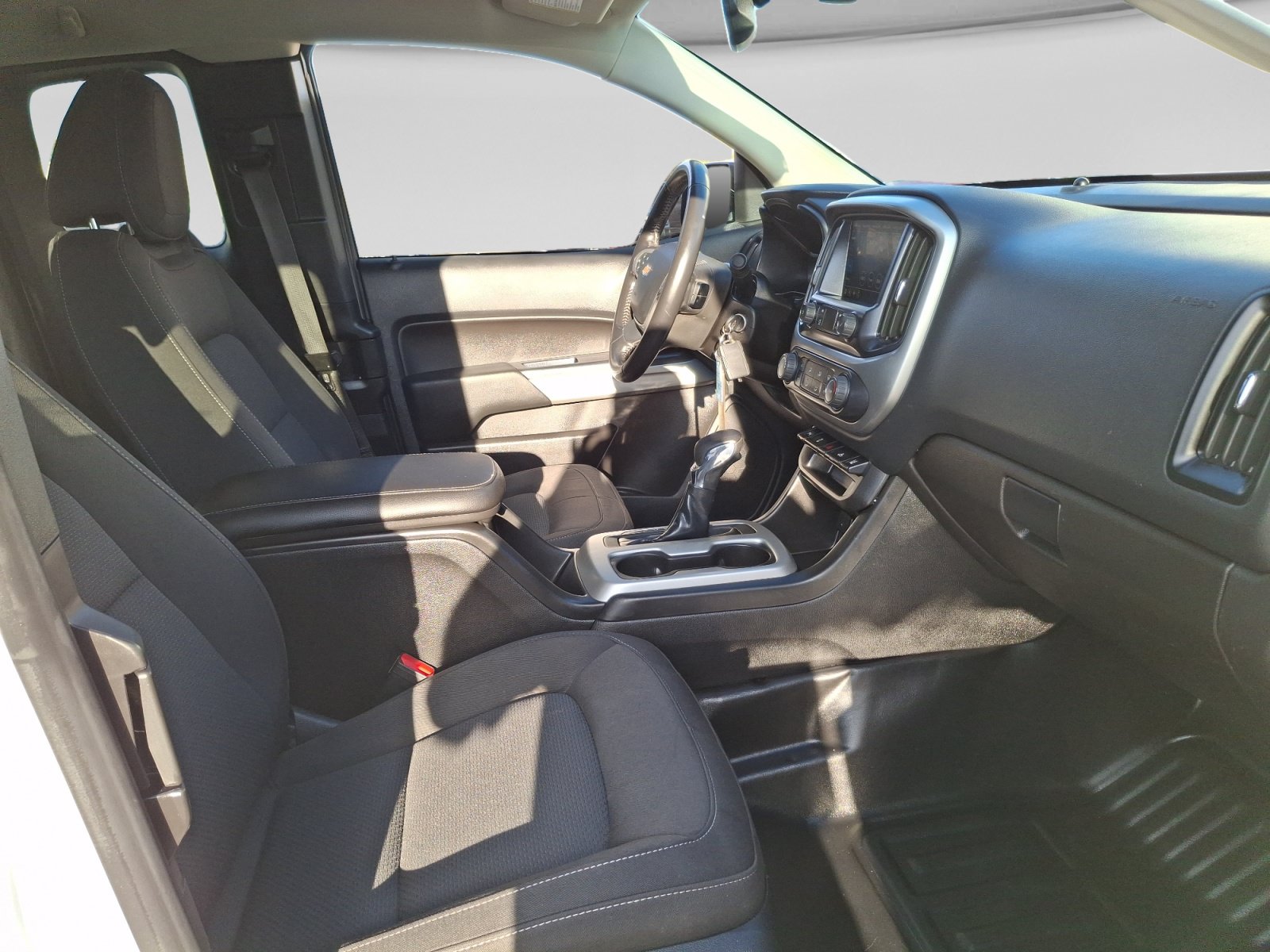Used 2022 Chevrolet Colorado LT w/ Fleet Safety Package AWD/4WD image 30