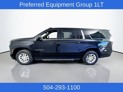 Used 2025 Chevrolet Suburban LT RWD image 10