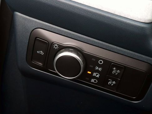 New 2025 Ford Maverick XLT w/ XLT Luxury Package image 25