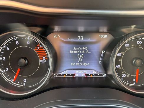 Used 2019 Jeep Cherokee Limited image 9