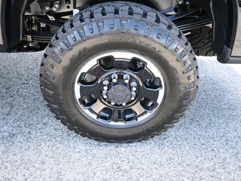 New 2026 Ford F250 Platinum w/ Tremor Off-Road Package AWD/4WD image 14