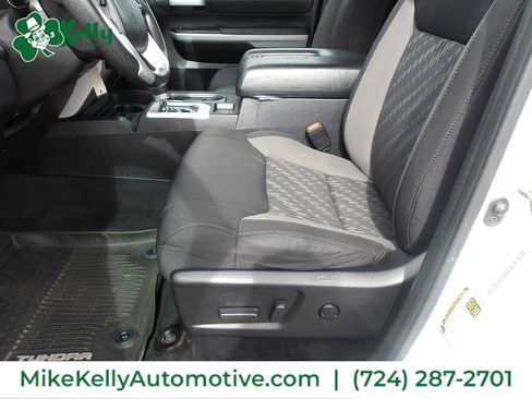 Used 2020 Toyota Tundra 4x4 CrewMax image 12