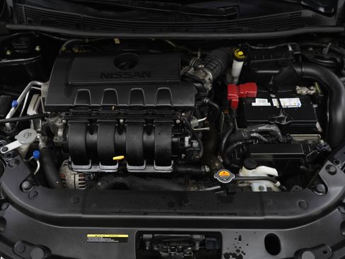 Used 2019 Nissan Sentra SV FWD image 30