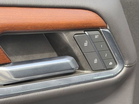 Used 2023 GMC Sierra 1500 Denali w/ Denali Reserve Package image 18