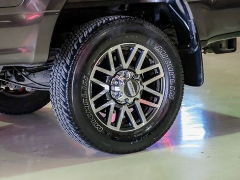 Used 2019 Ford F250 Lariat w/ Lariat Ultimate Package image 57