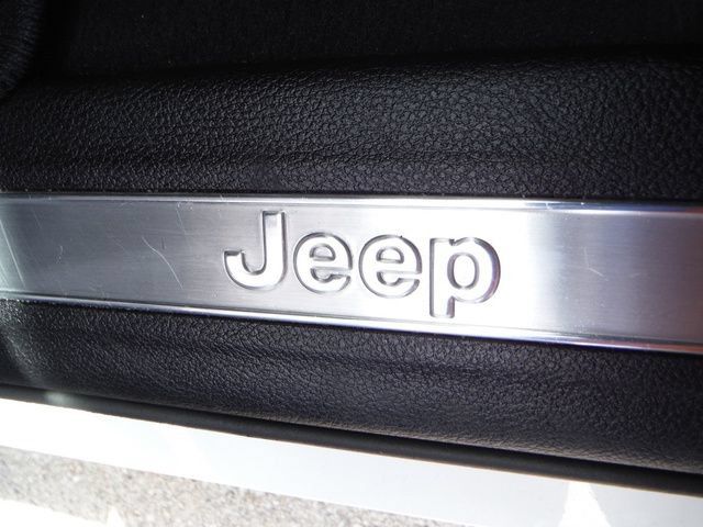 Certified 2023 Jeep Grand Cherokee Overland w/ Luxury Tech Group IV AWD/4WD image 61