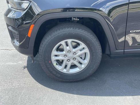 New 2025 Jeep Grand Cherokee Laredo image 36