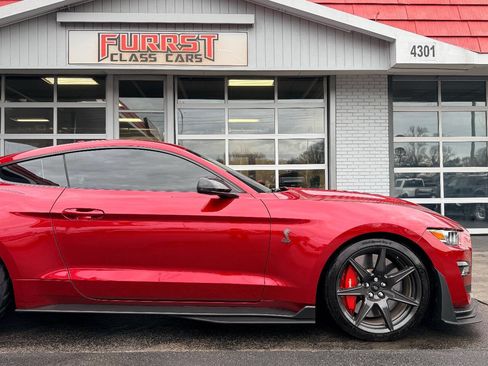 Used 2021 Ford Mustang Shelby GT500 w/ Carbon Fiber Track Pack image 13