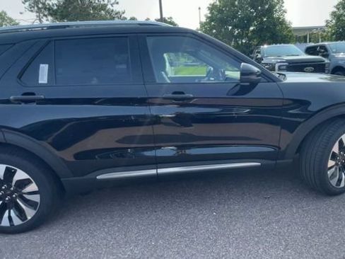 New 2026 Ford Explorer Platinum w/ LUX Leather Package AWD/4WD image 9