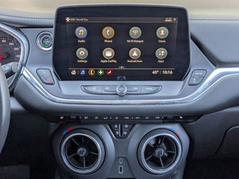 Used 2025 Chevrolet Blazer LT image 28